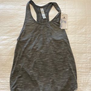 Light weight workout top